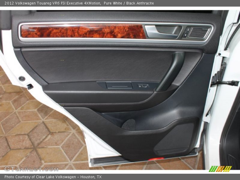 Pure White / Black Anthracite 2012 Volkswagen Touareg VR6 FSI Executive 4XMotion