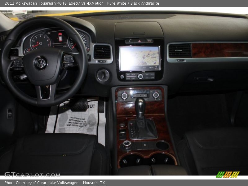 Pure White / Black Anthracite 2012 Volkswagen Touareg VR6 FSI Executive 4XMotion