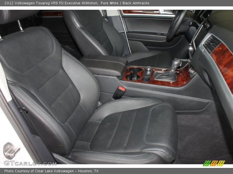 Pure White / Black Anthracite 2012 Volkswagen Touareg VR6 FSI Executive 4XMotion