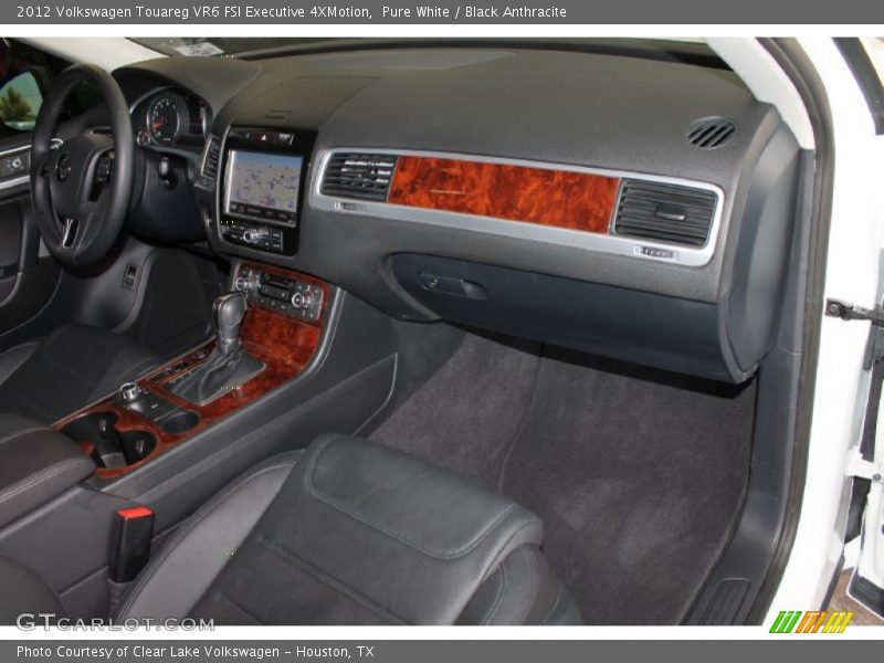 Pure White / Black Anthracite 2012 Volkswagen Touareg VR6 FSI Executive 4XMotion
