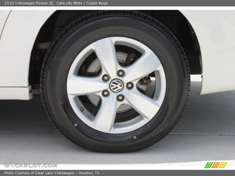 Calla Lilly White / Ceylon Beige 2010 Volkswagen Routan SE