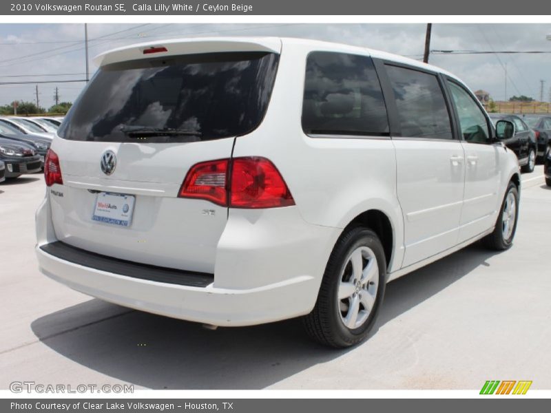 Calla Lilly White / Ceylon Beige 2010 Volkswagen Routan SE
