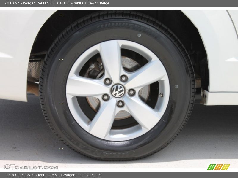 Calla Lilly White / Ceylon Beige 2010 Volkswagen Routan SE