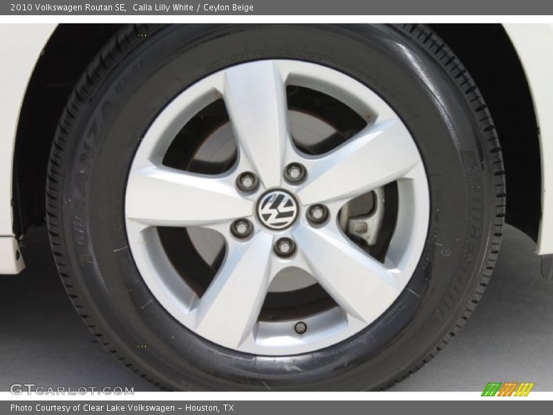Calla Lilly White / Ceylon Beige 2010 Volkswagen Routan SE