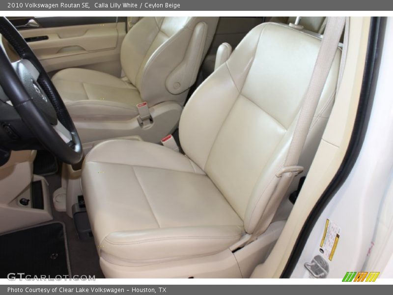 Calla Lilly White / Ceylon Beige 2010 Volkswagen Routan SE
