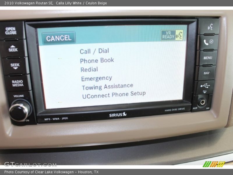 Calla Lilly White / Ceylon Beige 2010 Volkswagen Routan SE