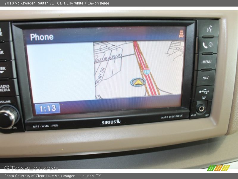 Calla Lilly White / Ceylon Beige 2010 Volkswagen Routan SE