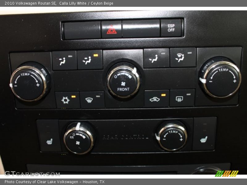 Calla Lilly White / Ceylon Beige 2010 Volkswagen Routan SE