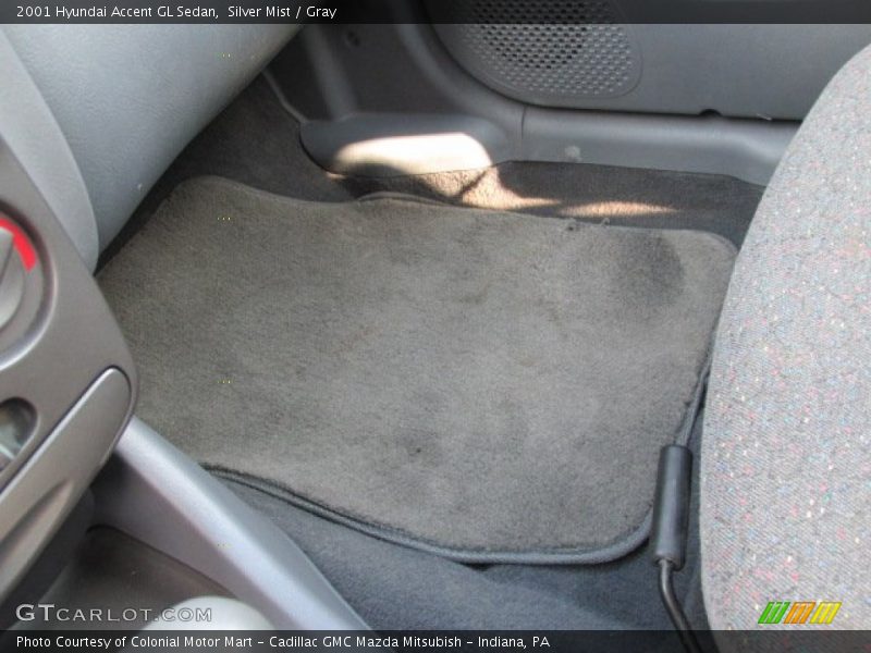 Silver Mist / Gray 2001 Hyundai Accent GL Sedan