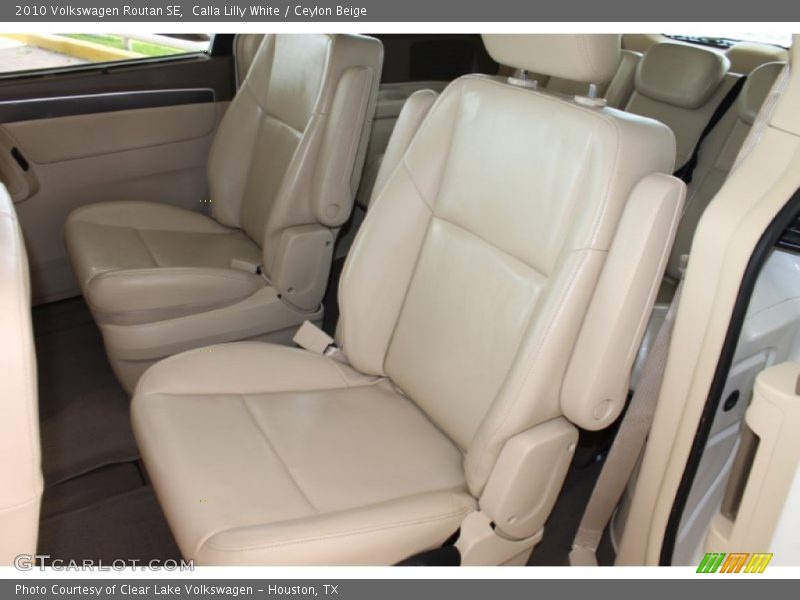 Calla Lilly White / Ceylon Beige 2010 Volkswagen Routan SE