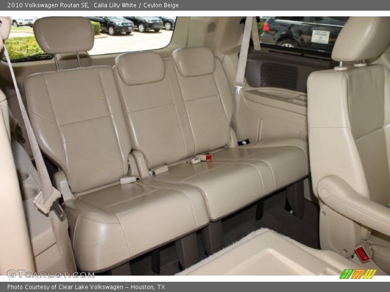Calla Lilly White / Ceylon Beige 2010 Volkswagen Routan SE