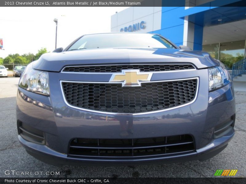 Atlantis Blue Metallic / Jet Black/Medium Titanium 2013 Chevrolet Cruze LS
