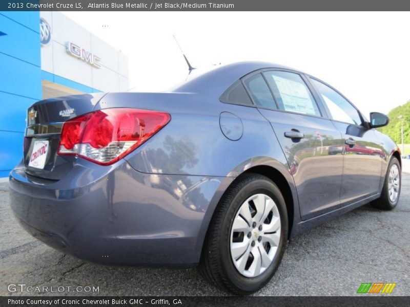 Atlantis Blue Metallic / Jet Black/Medium Titanium 2013 Chevrolet Cruze LS