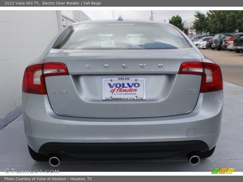 Electric Silver Metallic / Soft Beige 2013 Volvo S60 T5