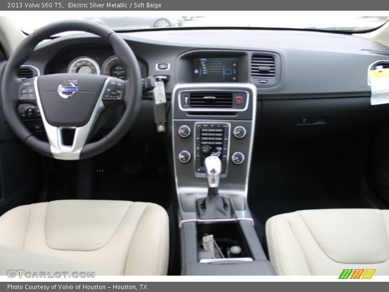 Electric Silver Metallic / Soft Beige 2013 Volvo S60 T5