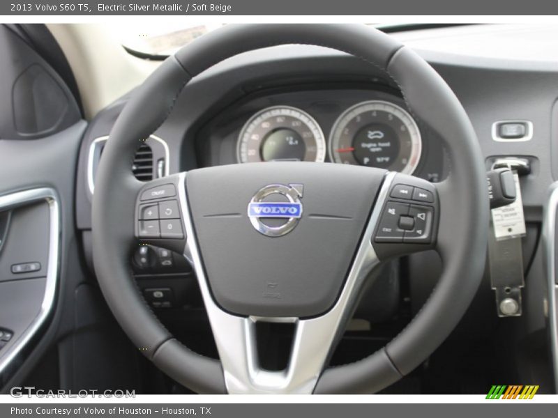 Electric Silver Metallic / Soft Beige 2013 Volvo S60 T5