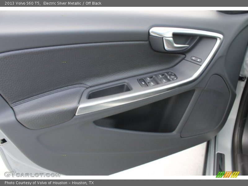 Electric Silver Metallic / Off Black 2013 Volvo S60 T5
