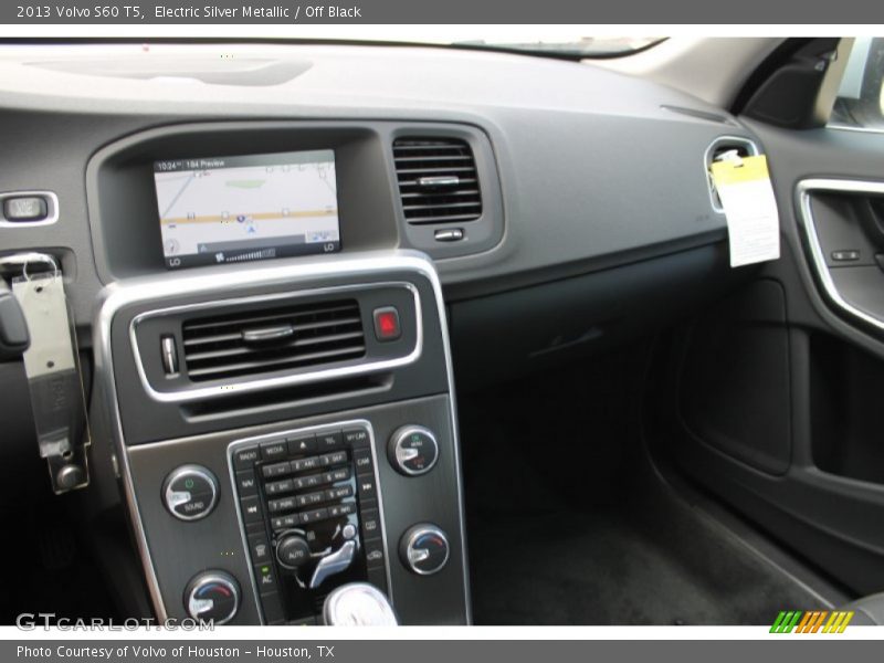 Electric Silver Metallic / Off Black 2013 Volvo S60 T5