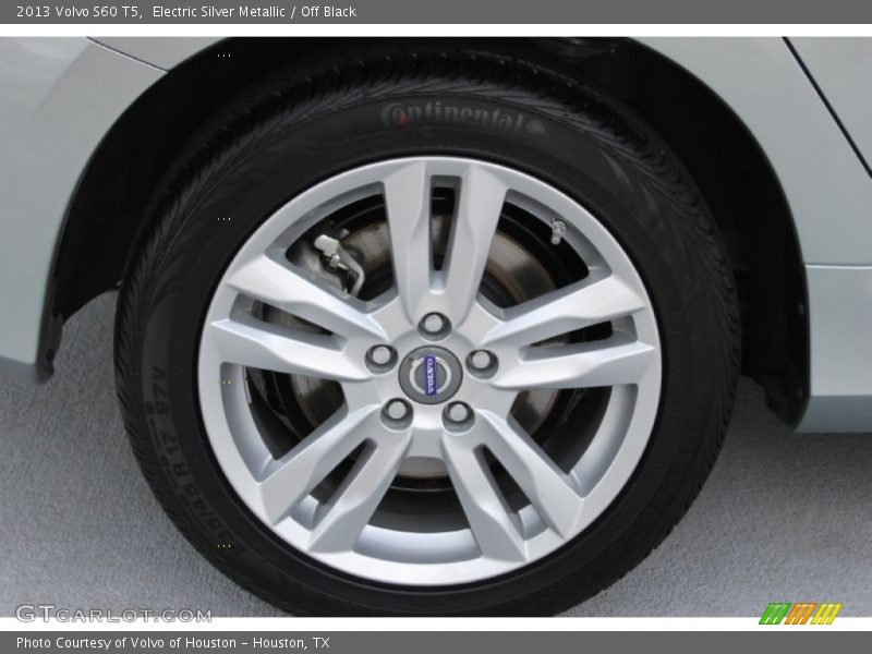 Electric Silver Metallic / Off Black 2013 Volvo S60 T5