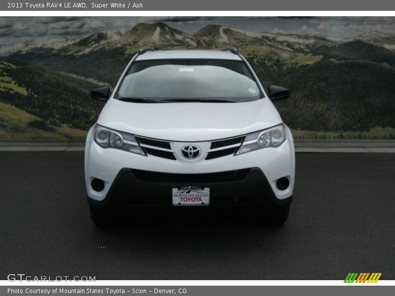 Super White / Ash 2013 Toyota RAV4 LE AWD