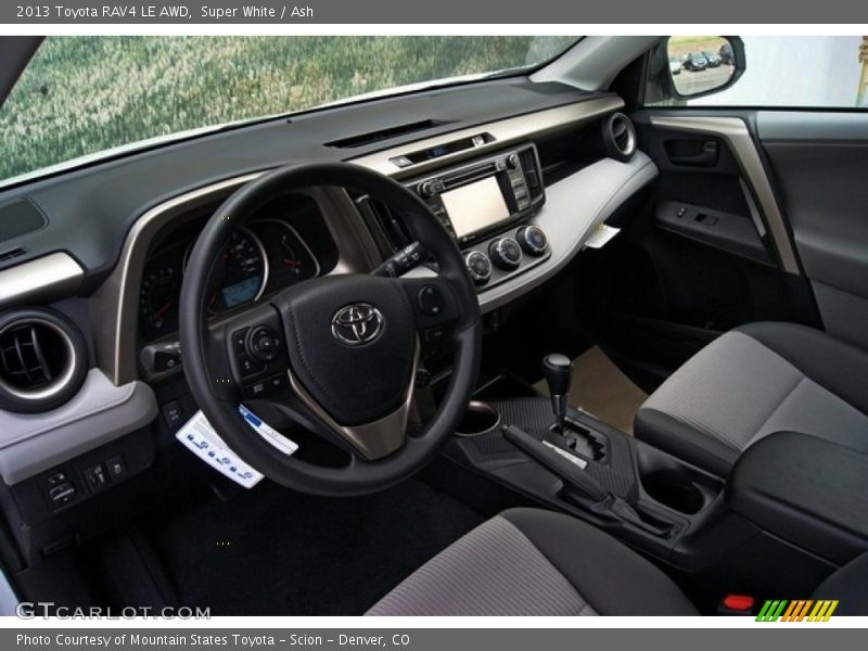 Super White / Ash 2013 Toyota RAV4 LE AWD