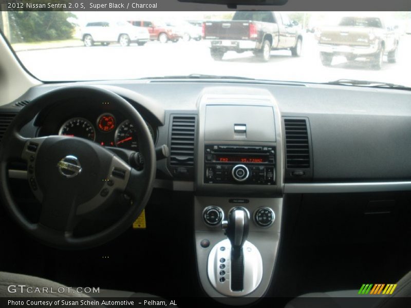 Super Black / Charcoal 2012 Nissan Sentra 2.0 S