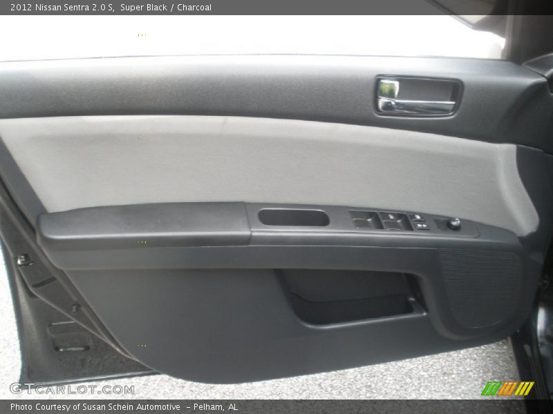 Super Black / Charcoal 2012 Nissan Sentra 2.0 S