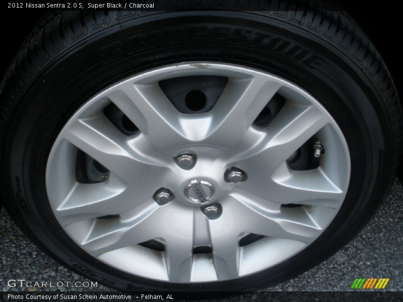 Super Black / Charcoal 2012 Nissan Sentra 2.0 S