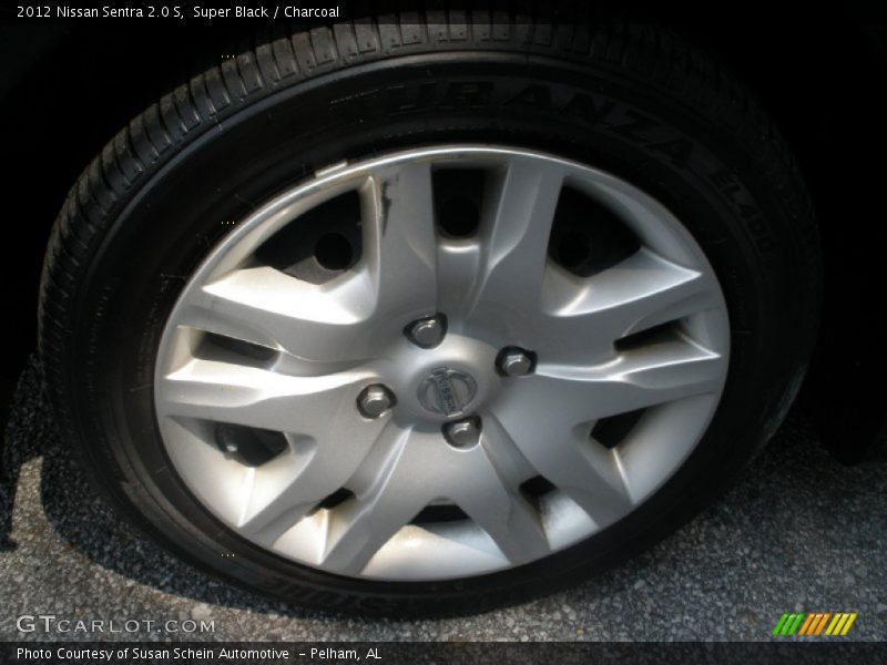 Super Black / Charcoal 2012 Nissan Sentra 2.0 S