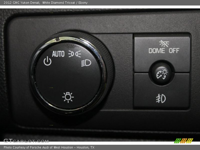 White Diamond Tricoat / Ebony 2012 GMC Yukon Denali