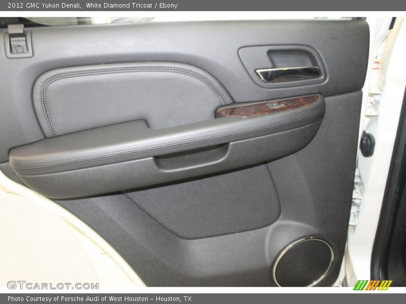 White Diamond Tricoat / Ebony 2012 GMC Yukon Denali