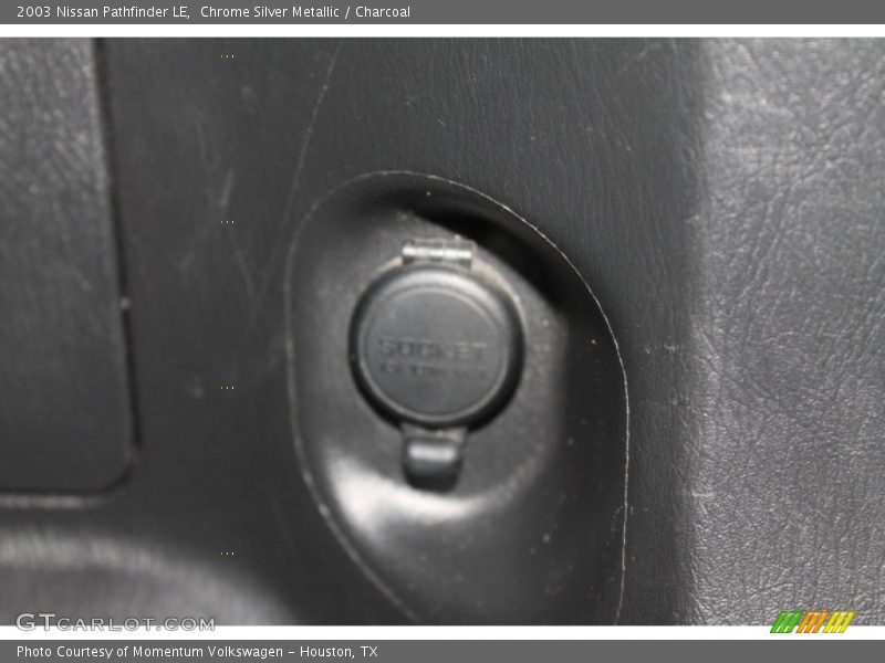 Chrome Silver Metallic / Charcoal 2003 Nissan Pathfinder LE