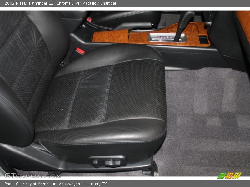 Chrome Silver Metallic / Charcoal 2003 Nissan Pathfinder LE