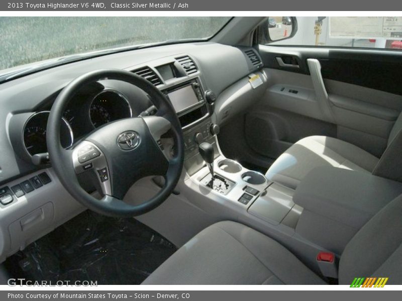 Classic Silver Metallic / Ash 2013 Toyota Highlander V6 4WD