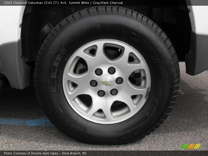 Summit White / Gray/Dark Charcoal 2003 Chevrolet Suburban 1500 Z71 4x4