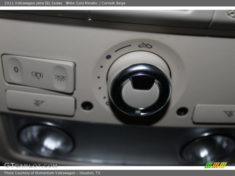 White Gold Metallic / Cornsilk Beige 2011 Volkswagen Jetta SEL Sedan
