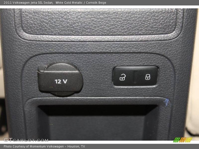 White Gold Metallic / Cornsilk Beige 2011 Volkswagen Jetta SEL Sedan