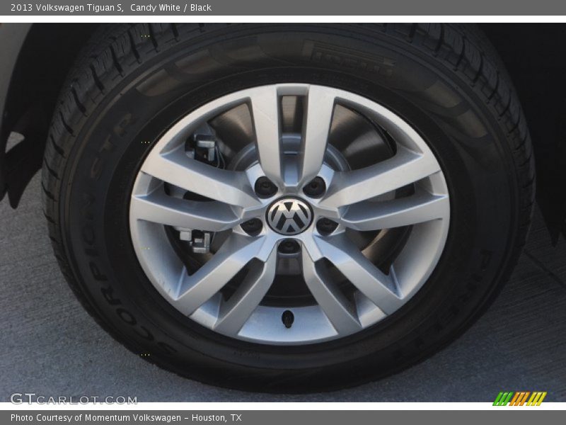Candy White / Black 2013 Volkswagen Tiguan S