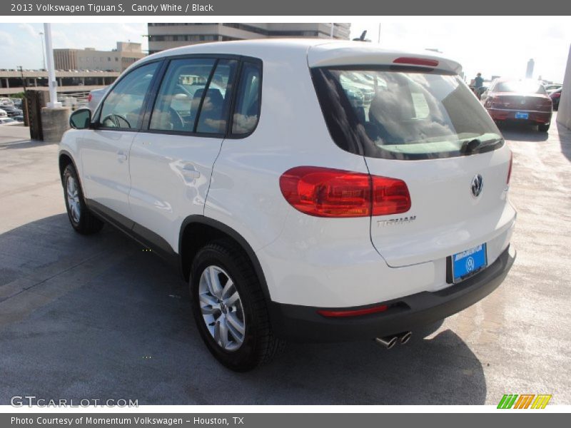 Candy White / Black 2013 Volkswagen Tiguan S