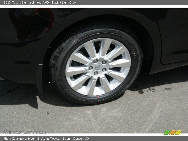 Black / Light Gray 2013 Toyota Sienna Limited AWD