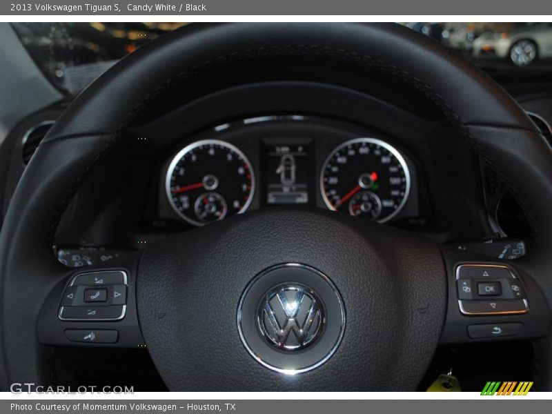 Candy White / Black 2013 Volkswagen Tiguan S