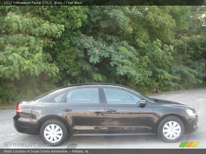 Black / Titan Black 2012 Volkswagen Passat 2.5L S
