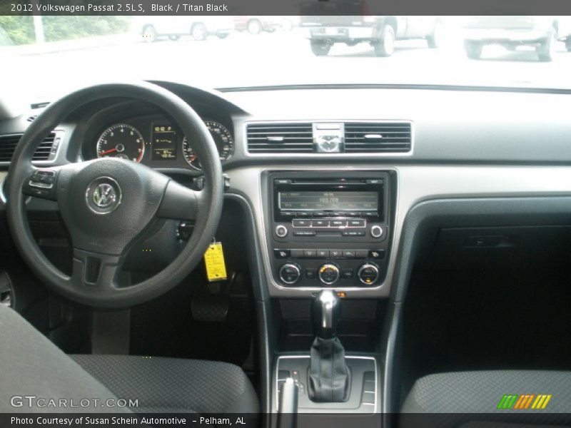 Black / Titan Black 2012 Volkswagen Passat 2.5L S