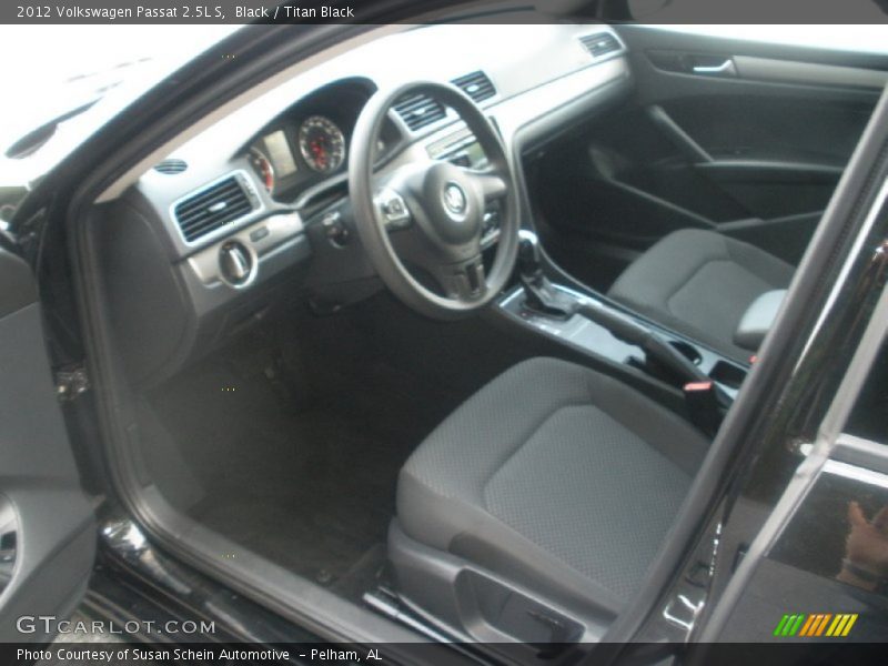 Black / Titan Black 2012 Volkswagen Passat 2.5L S