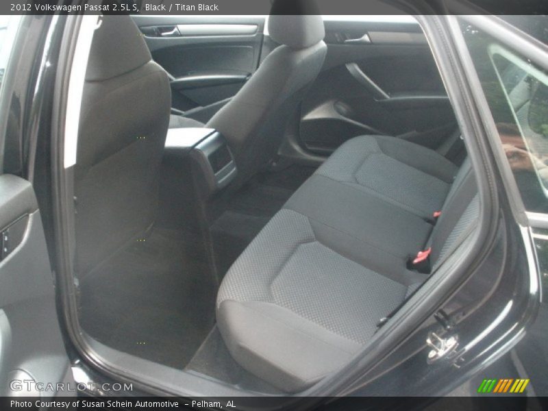 Black / Titan Black 2012 Volkswagen Passat 2.5L S