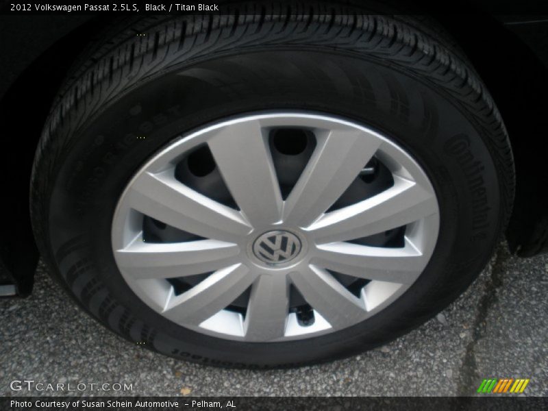Black / Titan Black 2012 Volkswagen Passat 2.5L S