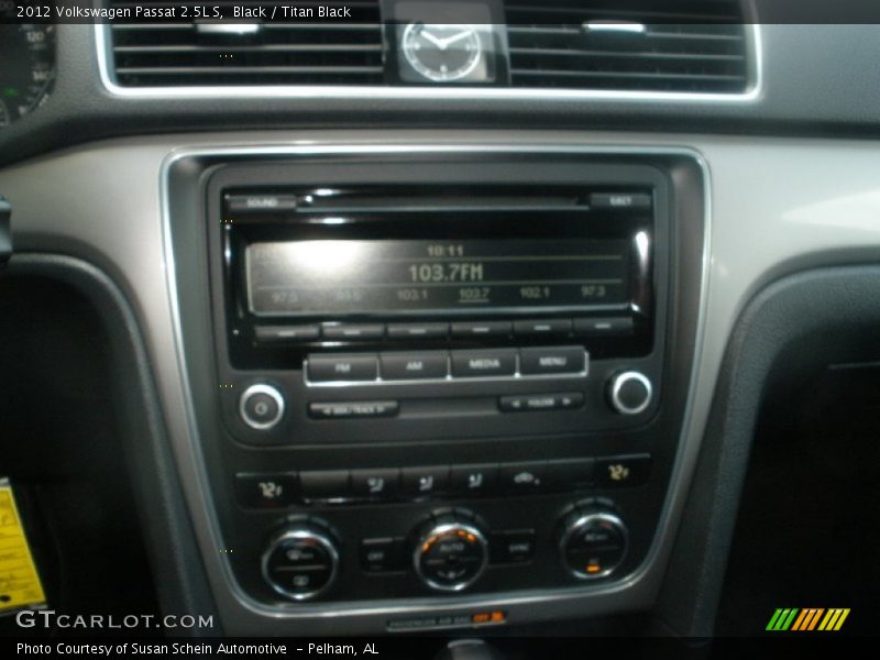 Black / Titan Black 2012 Volkswagen Passat 2.5L S