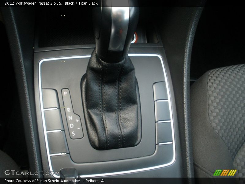 Black / Titan Black 2012 Volkswagen Passat 2.5L S