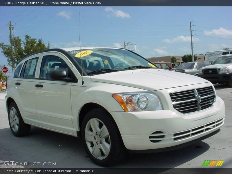Stone White / Pastel Slate Gray 2007 Dodge Caliber SXT