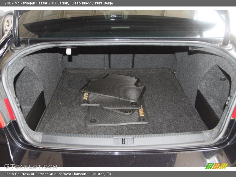Deep Black / Pure Beige 2007 Volkswagen Passat 2.0T Sedan
